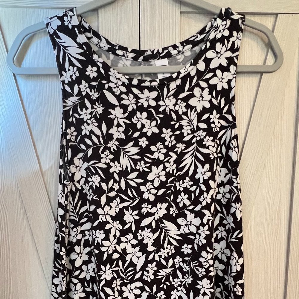 Old Navy Luxe Small, Flowy Tank, Black with White Floral
